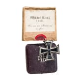 A cased Iron Cross 1914 1st class with card box, made by K.A.G.