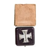 A cased Iron Cross 1914 1st class with card box, made by K.A.G.
