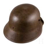 A steel helmet M 17