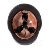 Stahlhelm, Visier und Patronentasche, 1 H&auml;lfte des 20. Jhdt.