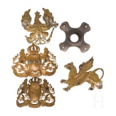 Kleine Sammlung Helmbeschl&auml;ge, um 1900