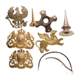 Kleine Sammlung Helmbeschl&auml;ge, um 1900