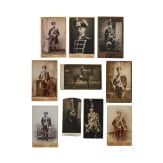 Fotos von preu&szlig;ischen Husaren mit Pelzm&uuml;tzen