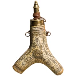 A carved Transylvanian powder flask, 18th/19th century
