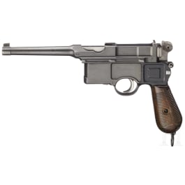 A Mauser C 96 - six-shot Cone hammer ("officer's version with reduced weight")