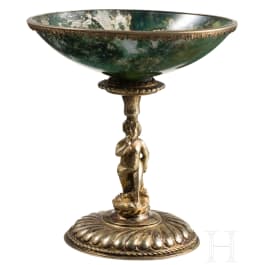 A fine agate bowl on gilded silver stand, probably South German, 18th century