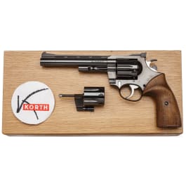 Revolver Korth Serie 24, mit Wechseltrommel, im Kasten