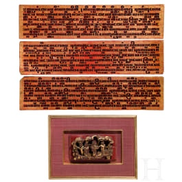 Drei vergoldete burmesische Gebetstafeln und ein Schnitzbild, China, 20. Jhdt.