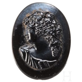 Schwarzer Kameo mit feinem Porträt des jugendlichen Dionysos, wohl 19. Jhdt.