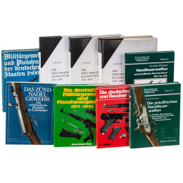 Neun Bücher zum Thema deutsche Ordonnanzwaffen