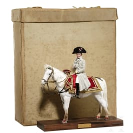 Kaiser Napoleon I. ab 1804 im Feld auf Pferd - Uniformfigur von Marcel Riffet, 20. Jhdt.