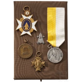 Papst Paul VI. - silberne Benemerenti-Medaille für Verdienste um das heilige Jahr 1975 in Etui