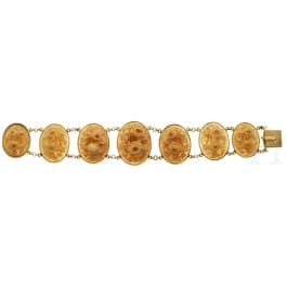 A gold cameo bracelet, circa 1840