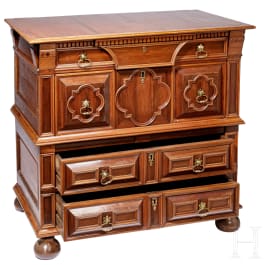 A Spanish chest of drawers in baroque style, 1st half of the 20th century