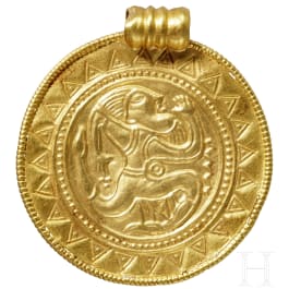 Schmuckbrakteat (B-Brakteat) aus Gold, nordgermanisch, Ende 5. - Anfang 6. Jhdt. n. Chr.