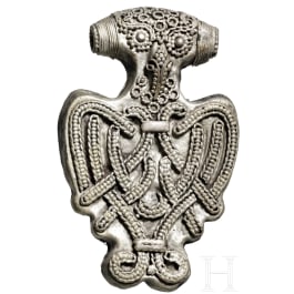 A filigree-decorated Viking bird pendant in silver, 1st half of the 10th century