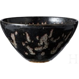 A very rare tea bowl painted in the Jizhou Tixi style, Southern Song/Yuan Dynasty, 13th - 14th century