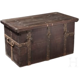 Klostertruhe aus Eichenholz, süddeutsch, frühres 17. Jhdt.
