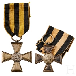 Zwei St.-Georgs-Kreuze, private Fertigungen, Russland bzw. deutsche Fertigung, 19. bzw. Anfang 20. Jhdt.