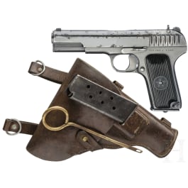 Tokarev TT 33, mit Tasche