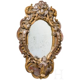 Kleiner barocker Spiegel mit fein geschnitztem Rahmen, süddeutsch, um 1700
