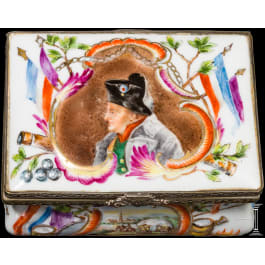 A porcelain box with Napoleon motif, circa 1815