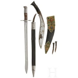 A Nepalese presentation kukuri, 19th/20th century, and a bayonet