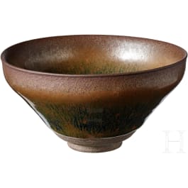 Jianyao-Teeschale mit schwarz-brauner Hasenfell-Glasur, wohl Song-Dynastie (12. - 13. Jhdt.)