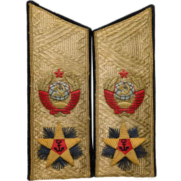 Ein Paar Schulterstücke zur Paradeuniform eines Admirals der Flotte, Sowjetunion, ab 1989