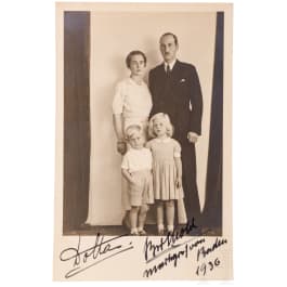 Markgraf Berthold von Baden und Prinzessin Theodora von Griechenland - gemeinsam signierte Fotopostkarte des Paares, 1936