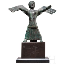 Bronzestatuette der Nike, griechisch, 6. Jhdt. v. Chr.