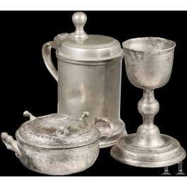 A group of three German pewter objects, 17th/18th century