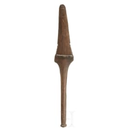 A Fiji "culacula" war club