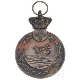 A medal for escort and armed reconnaissance flights, dated 1945
