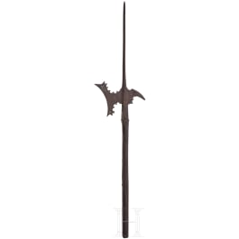 Helmbarte mit stark gek&uuml;rztem Schaft, deutsch, um 1600