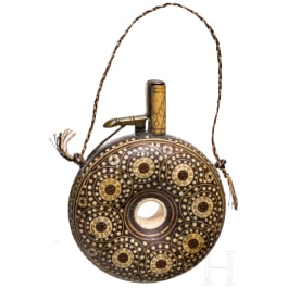 A German bone-inlaid powder flask, circa 1600