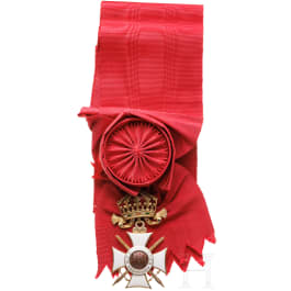 Order of St. Alexander - a Grand Cross with swords through the middle
