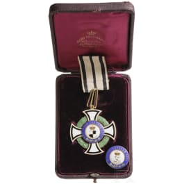 From Bavarian aristocratic property - A cased Cross of Honor of the Princely House Order of Hohenzollern -