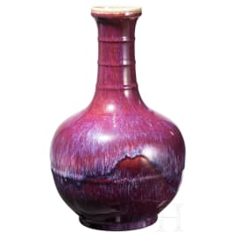 Ringhals-Vase aus Porzellan mit Flamb&eacute;-Glasur, China, 19. Jhdt.