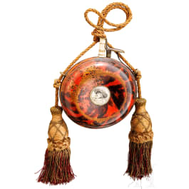 Eingelegte Pulverflasche mit Geh&auml;nge, b&ouml;hmisch, um 1600