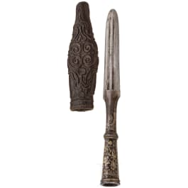 A Sino-Tibetan gold- and silver-damascened spear tip, 17th/18th century