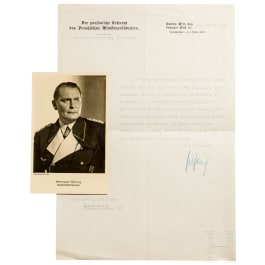 Hermann G&ouml;ring (1893 - 1946) - signierte Portraitpostkarte mit &Uuml;bersendungsschreiben an die Sammlerin, 1935