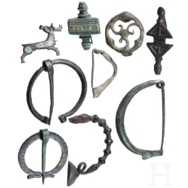 Neun Fibeln, eisenzeitlich bis r&ouml;misch, 6. Jhdt. v. - 3. Jhdt. n. Chr.