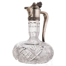 Gümüş kaplamalı cam sürahi, Rusya, 1908–1917