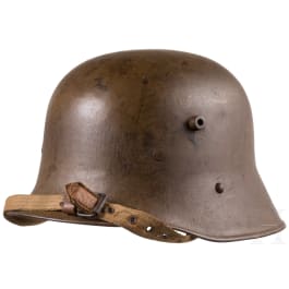 A steel helmet M 17