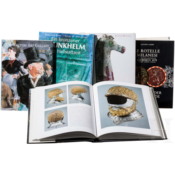 A book convolute on the subject of art and weapons in antiquity, the Renaissance and modernity