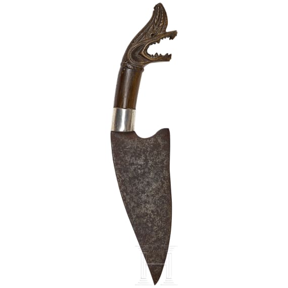 A bendo (knife for harvesting the sugar cane palm), Java, around 1900