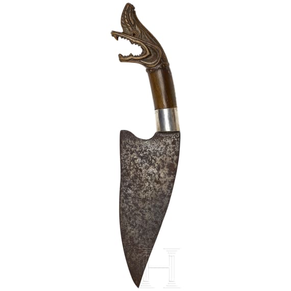 A bendo (knife for harvesting the sugar cane palm), Java, around 1900