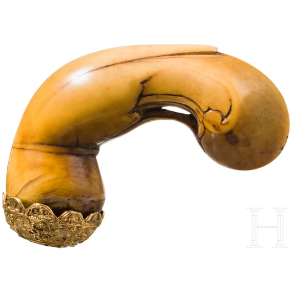 A Sumatran kris grip, Riau region, circa 1900