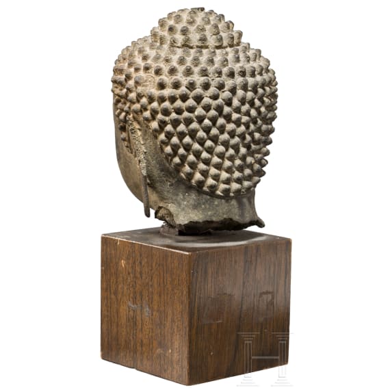 The bronze head of a Thai Buddha, 17th/18th century